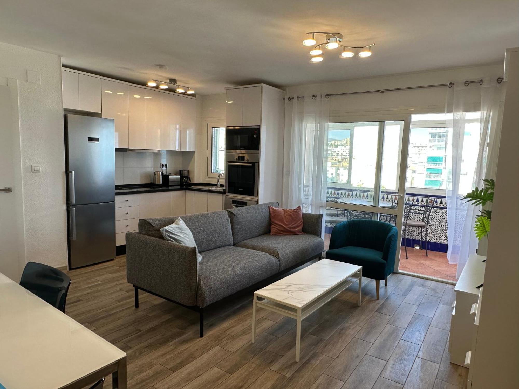 Luxury Beachfront Apartment In Benalmadena Costa Luaran gambar