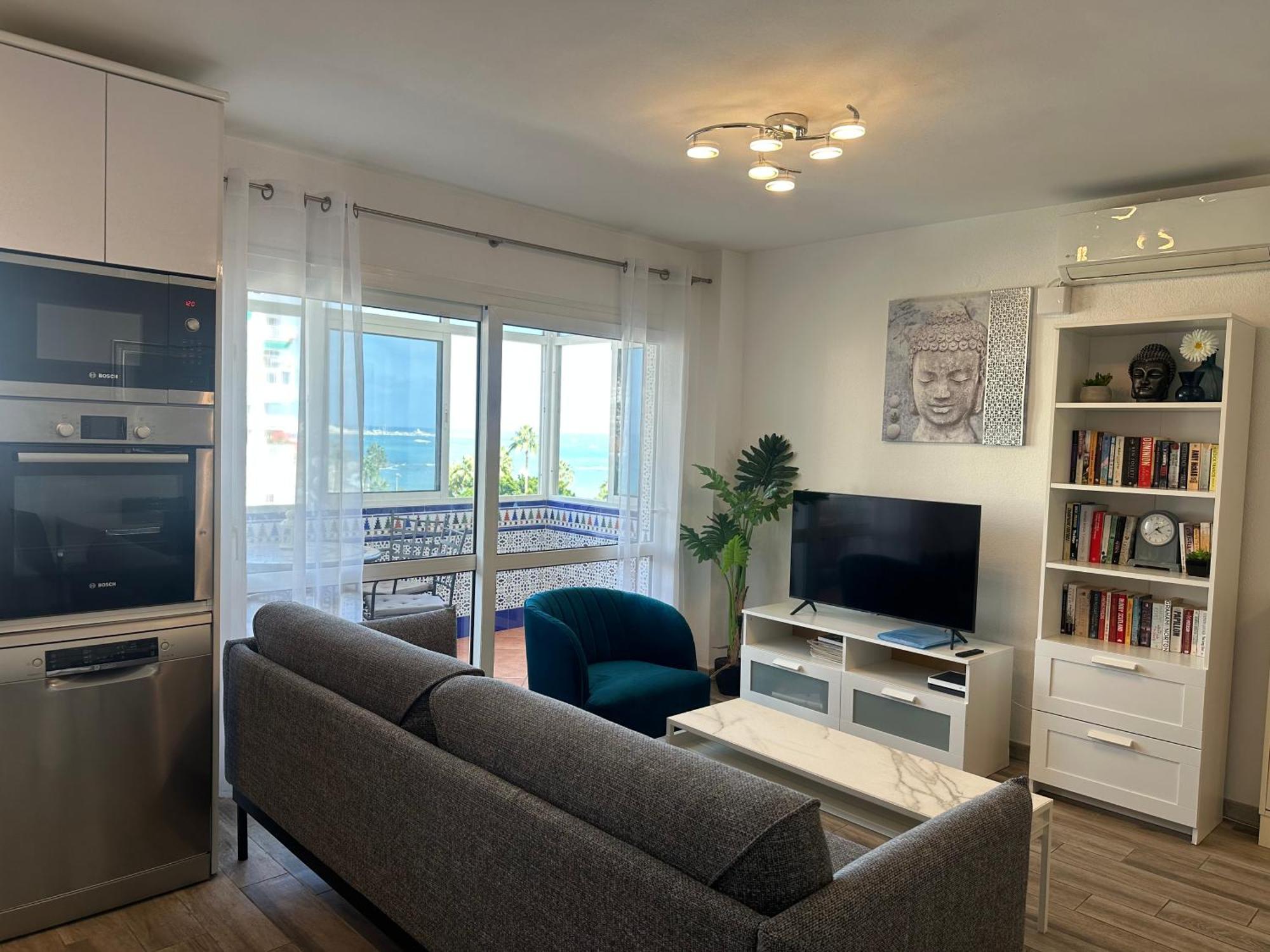 Luxury Beachfront Apartment In Benalmadena Costa Luaran gambar
