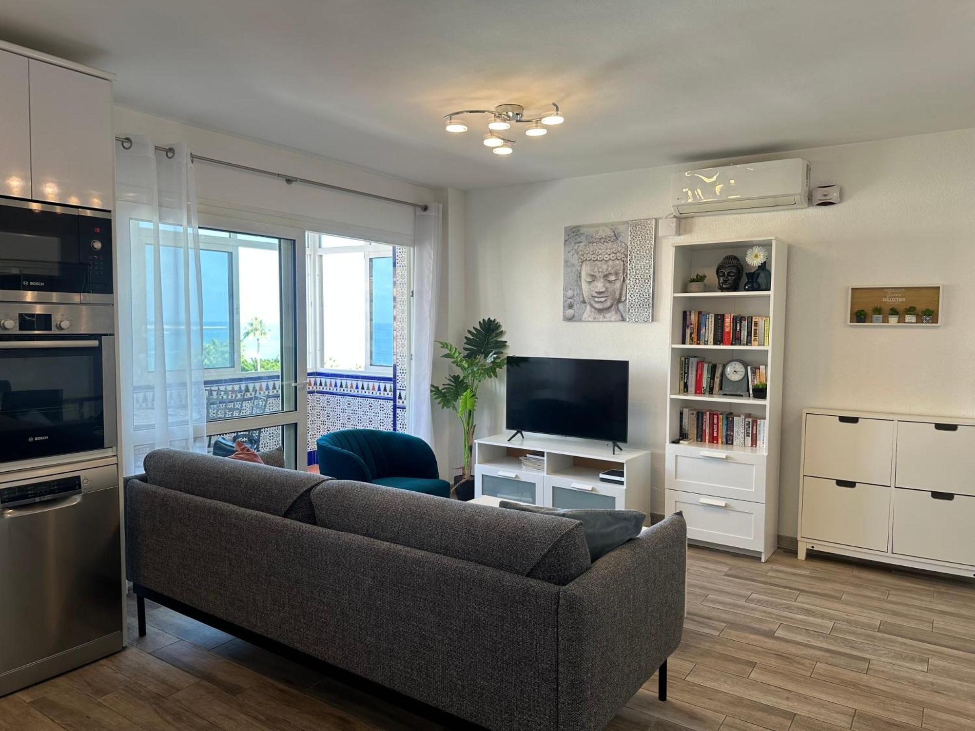 Luxury Beachfront Apartment In Benalmadena Costa Luaran gambar