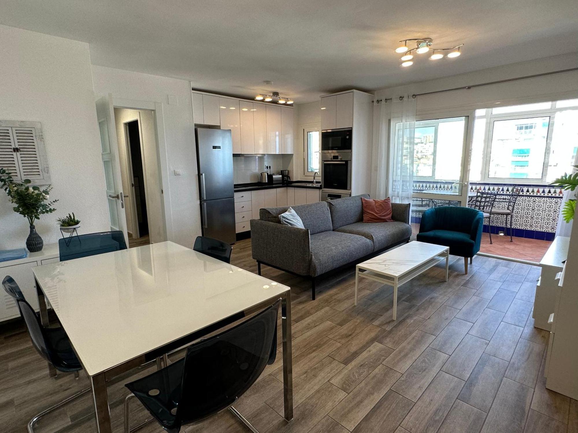 Luxury Beachfront Apartment In Benalmadena Costa Luaran gambar