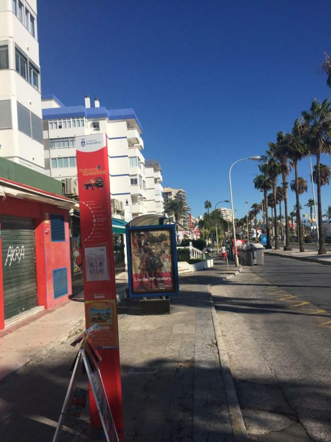 Luxury Beachfront Apartment In Benalmadena Costa Luaran gambar