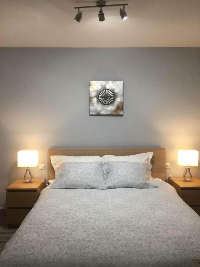 Luxury Beachfront Apartment In Benalmadena Costa Luaran gambar