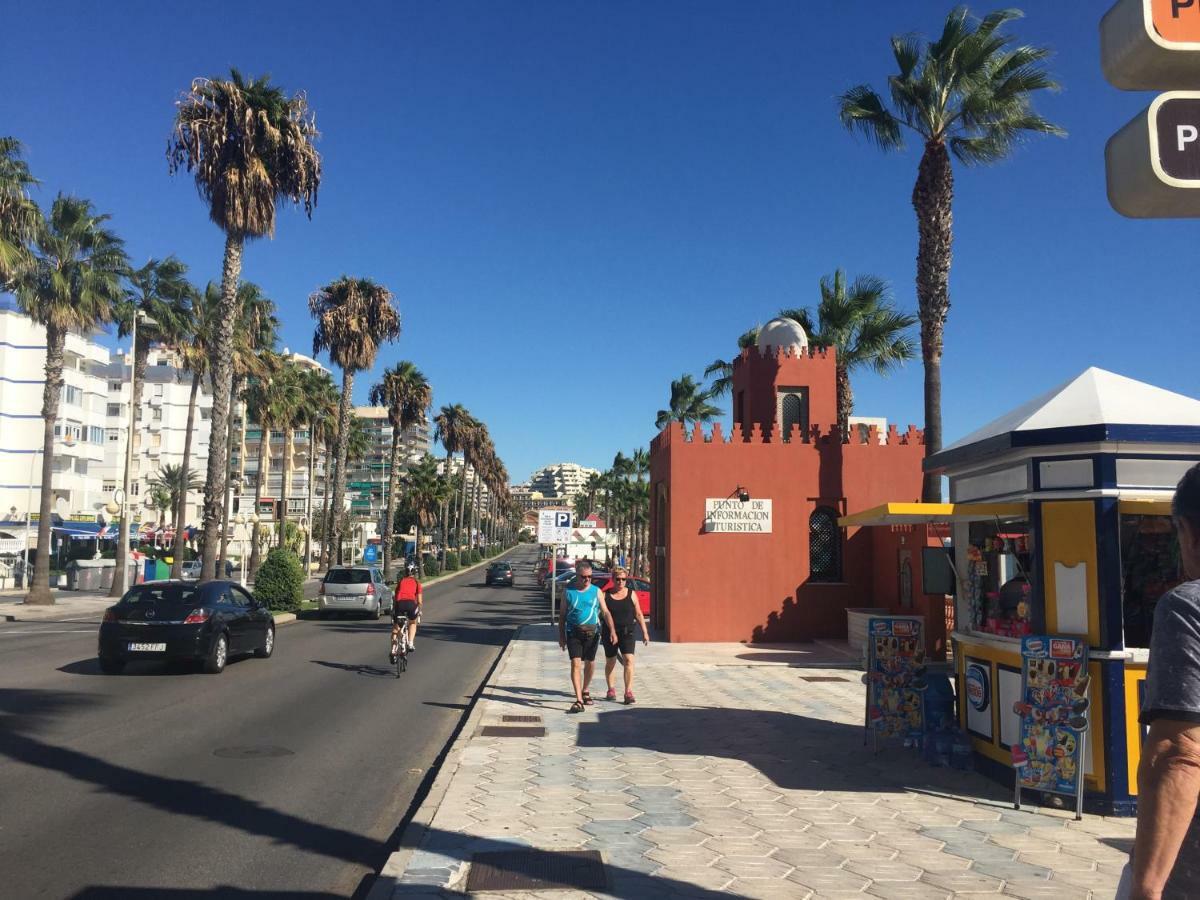 Luxury Beachfront Apartment In Benalmadena Costa Luaran gambar