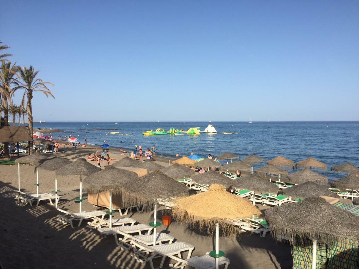 Luxury Beachfront Apartment In Benalmadena Costa Luaran gambar