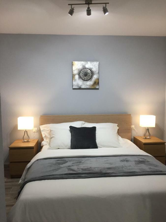 Luxury Beachfront Apartment In Benalmadena Costa Luaran gambar